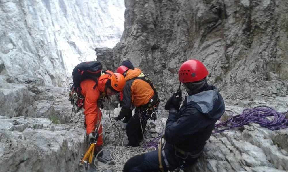ΕΜΑΚ: Οι σύγχρονοι «θεοί» του Ολύμπου που σώζουν καθημερινά ορειβάτες